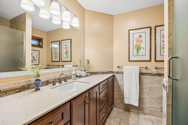210 Piedmont Court, Chanhassen, MN 55317