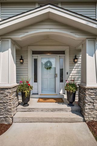 210 Piedmont Court, Chanhassen, MN 55317