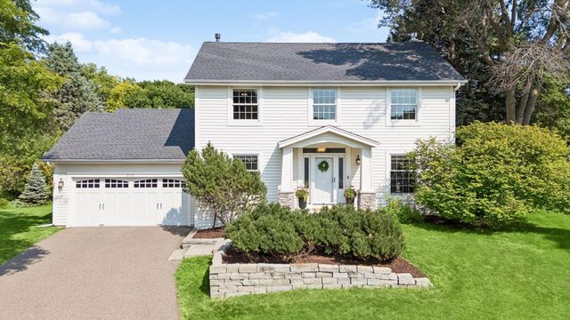 210 Piedmont Court, Chanhassen, MN 55317