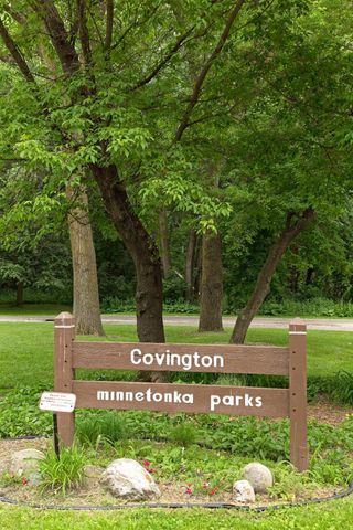 210 Piedmont Court, Chanhassen, MN 55317
