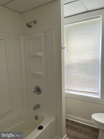 1420 N Van Buren St Apt 2, Wilmington, DE 19806