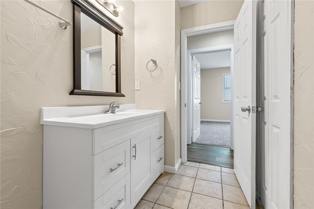 211 N Highland Street, Harrison, AR 72601