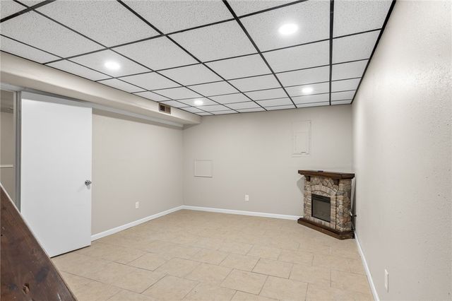 211 N Highland Street, Harrison, AR 72601