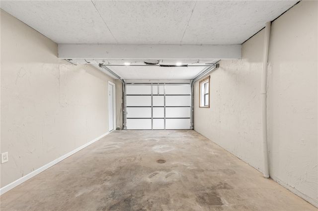 211 N Highland Street, Harrison, AR 72601