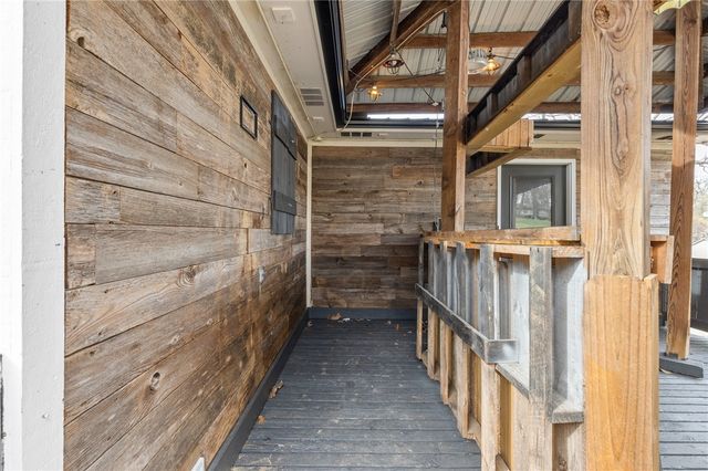 211 N Highland Street, Harrison, AR 72601