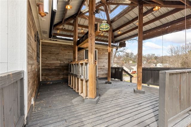 211 N Highland Street, Harrison, AR 72601