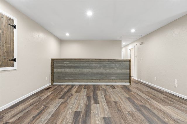 211 N Highland Street, Harrison, AR 72601