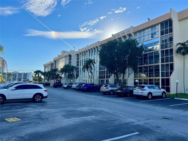 701 Three Islands Blvd 110, Hallandale Beach, FL 33009