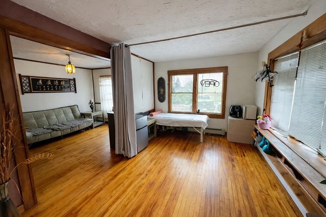328 Brooks St, Worcester, MA 01606