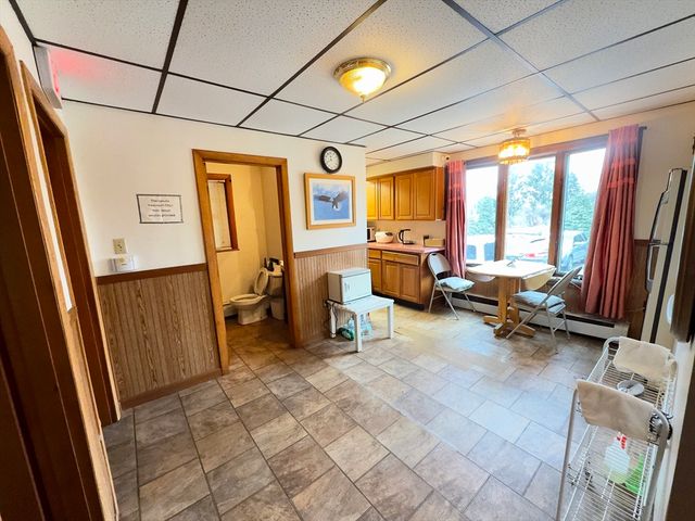 328 Brooks St, Worcester, MA 01606