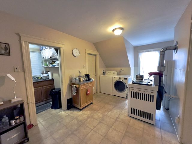 328 Brooks St, Worcester, MA 01606