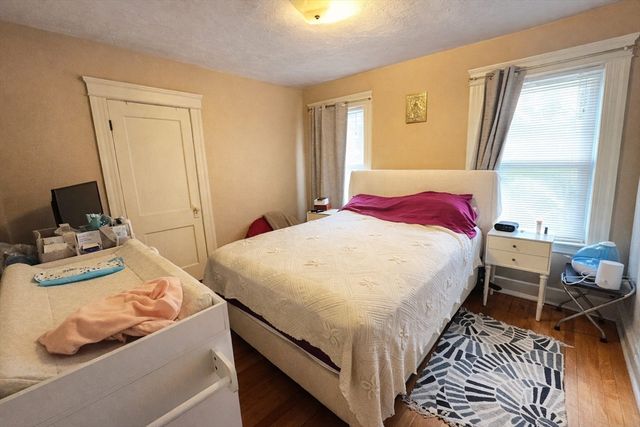328 Brooks St, Worcester, MA 01606