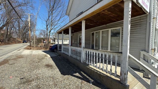 328 Brooks St, Worcester, MA 01606