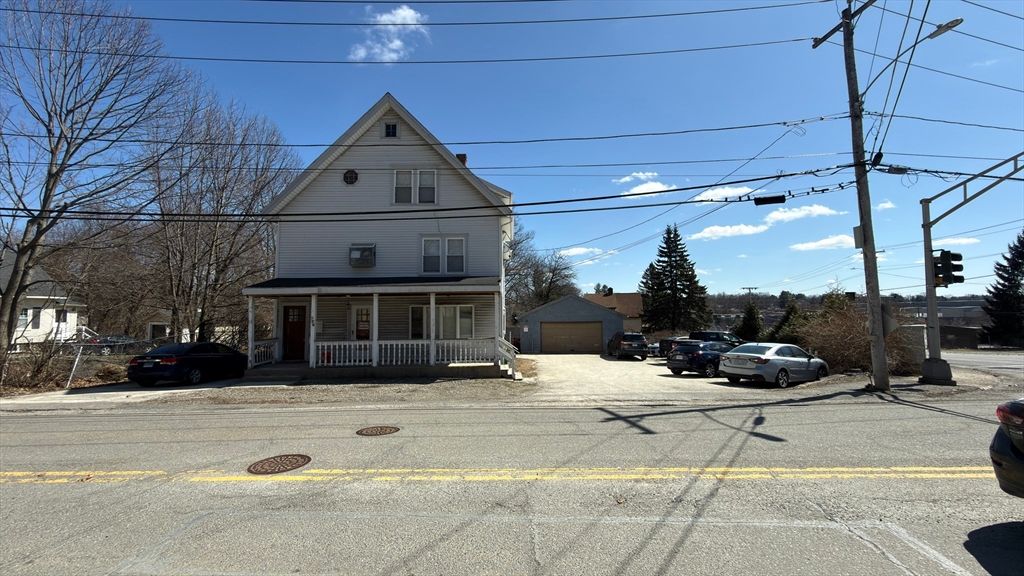 328 Brooks St, Worcester, MA 01606