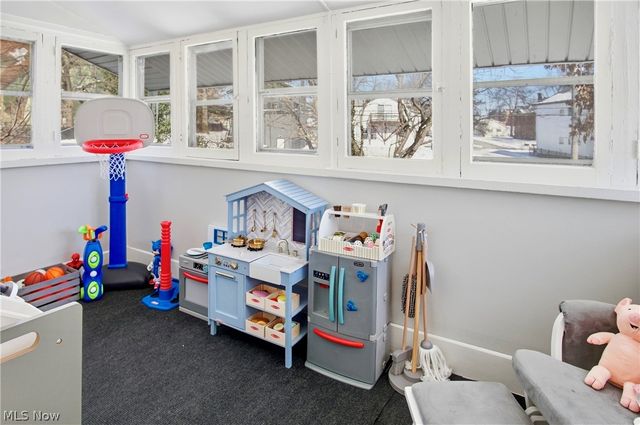 1049 Charles Street, Zanesville, OH 43701