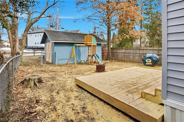 1049 Charles Street, Zanesville, OH 43701