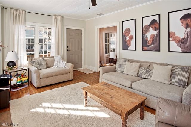 1049 Charles Street, Zanesville, OH 43701