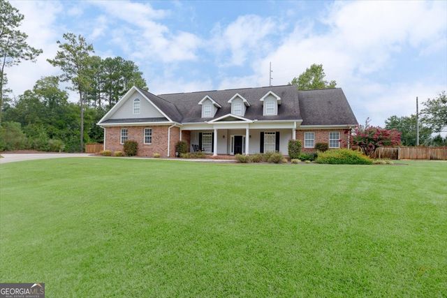 32 Willow Lake Drive, Warner Robins, GA 31093