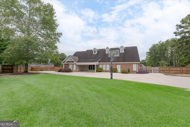 32 Willow Lake Drive, Warner Robins, GA 31093