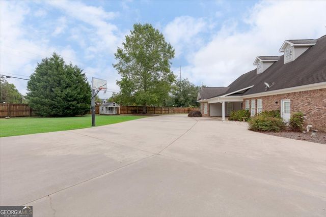 32 Willow Lake Drive, Warner Robins, GA 31093