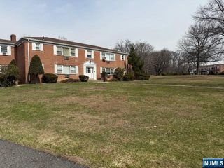 2 Rustic Circle A, Montvale, NJ 07645