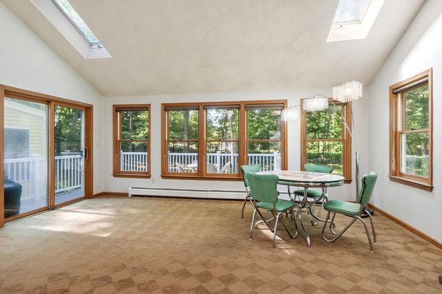 10 Lancaster Place, Andover, MA 01810