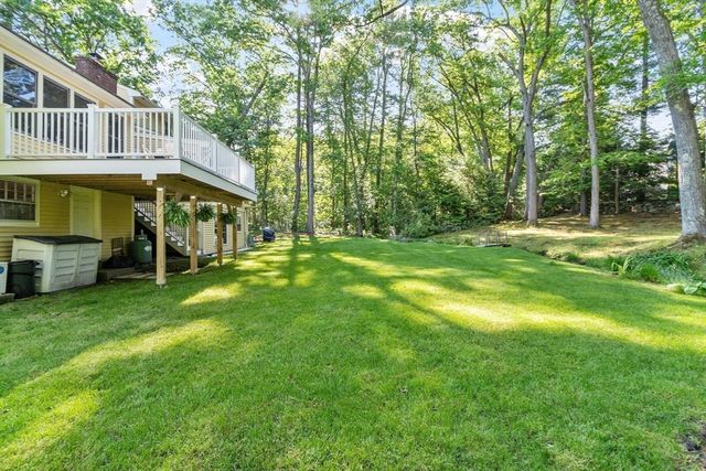 10 Lancaster Place, Andover, MA 01810