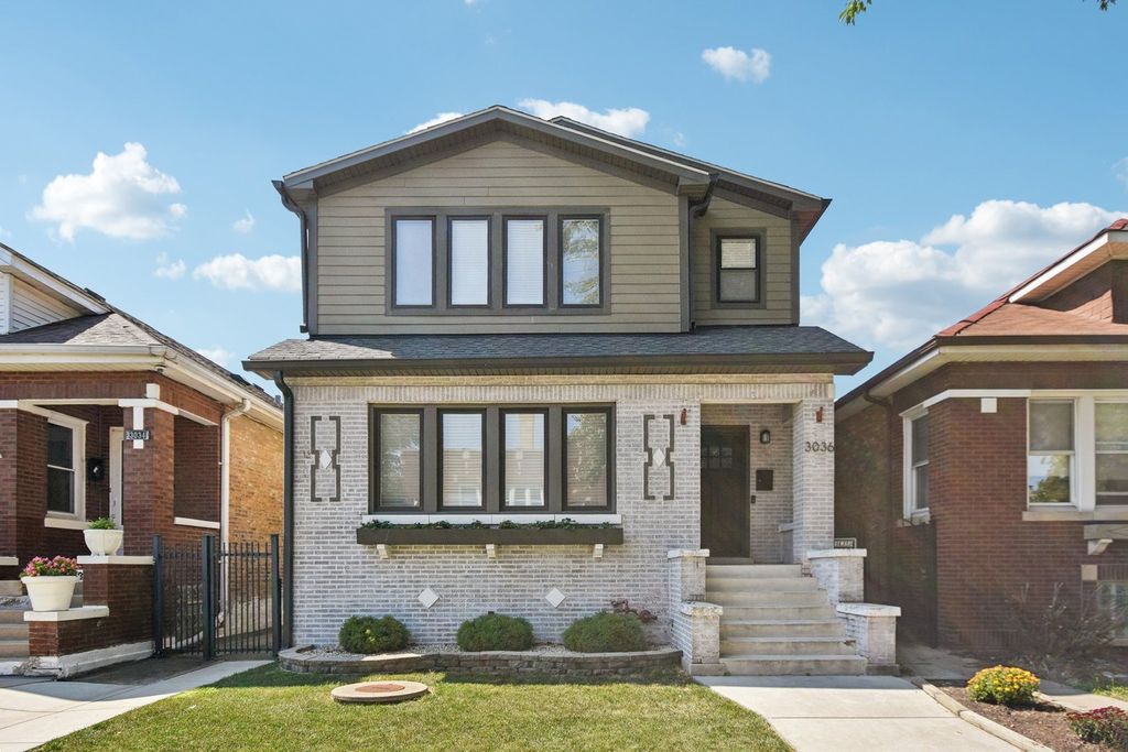 3036 N Long Avenue, Chicago, IL 60641