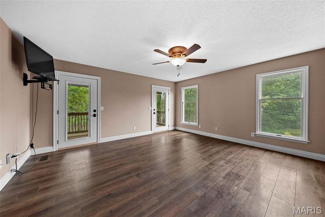 144 Woodlake Lane, Troy, MO 63379