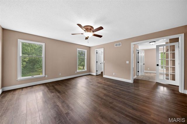 144 Woodlake Lane, Troy, MO 63379