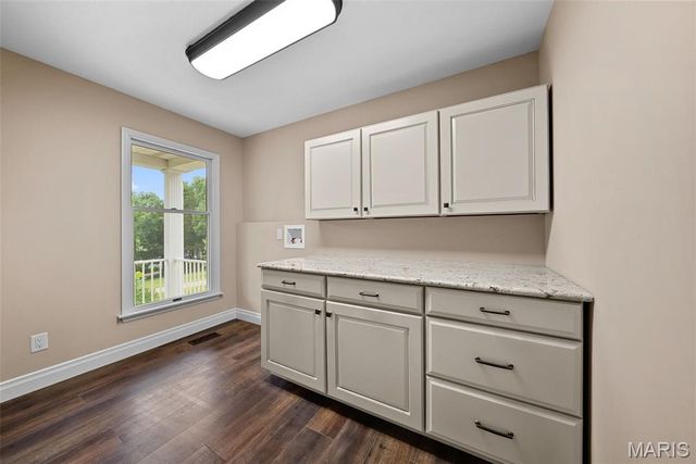144 Woodlake Lane, Troy, MO 63379