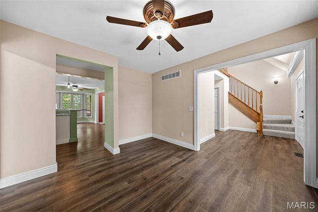 144 Woodlake Lane, Troy, MO 63379