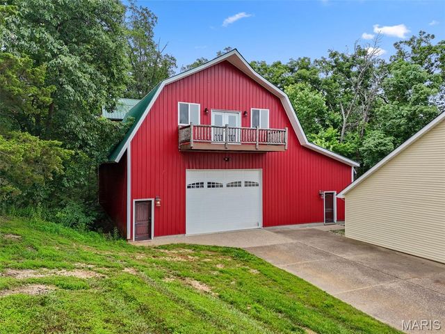 144 Woodlake Lane, Troy, MO 63379