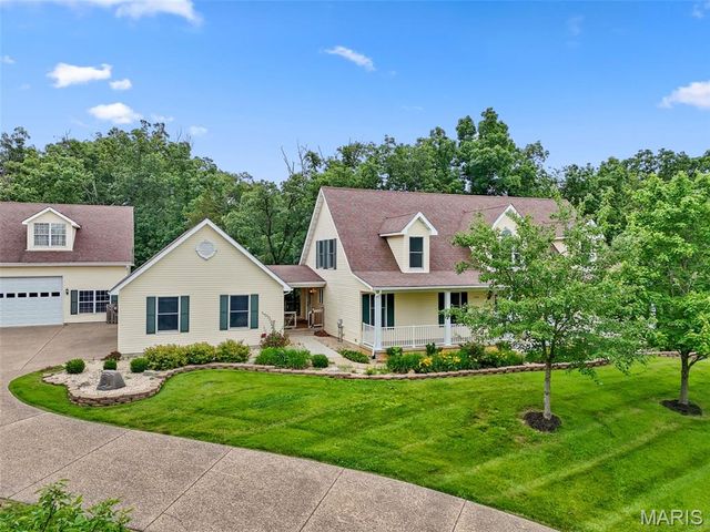 144 Woodlake Lane, Troy, MO 63379