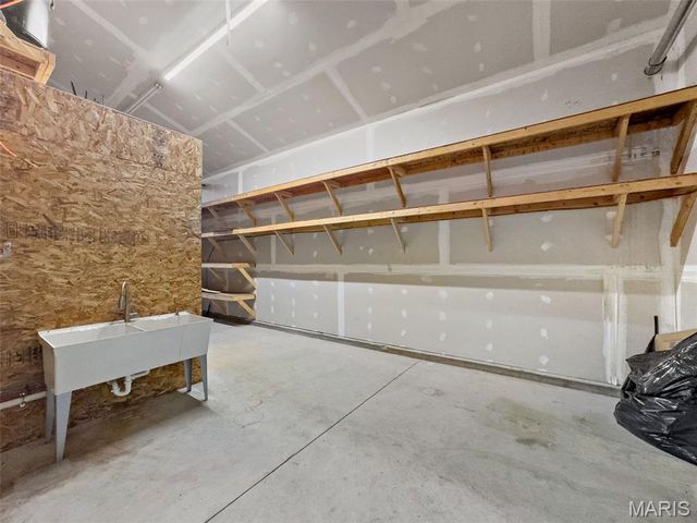 144 Woodlake Lane, Troy, MO 63379