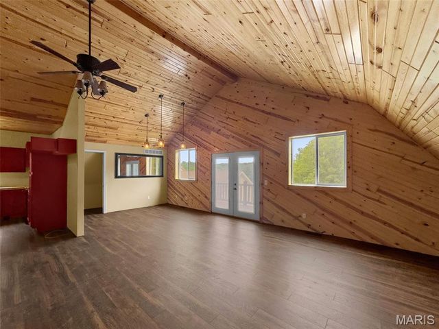 144 Woodlake Lane, Troy, MO 63379