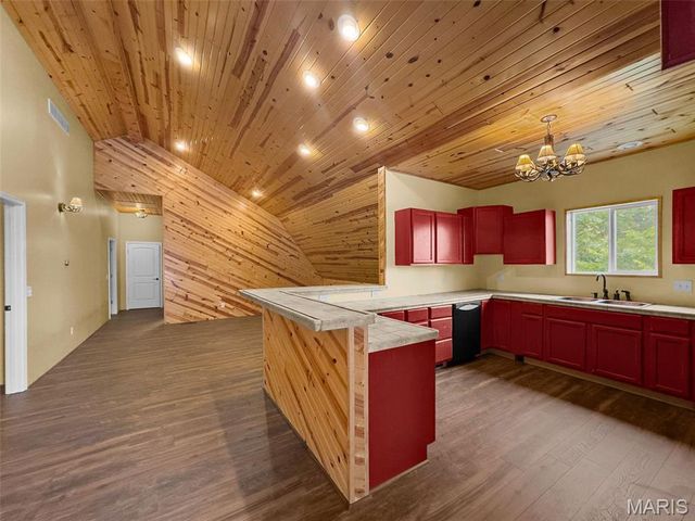 144 Woodlake Lane, Troy, MO 63379