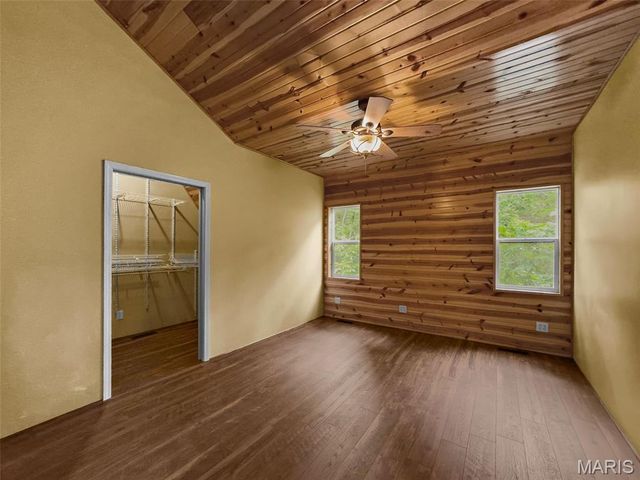 144 Woodlake Lane, Troy, MO 63379