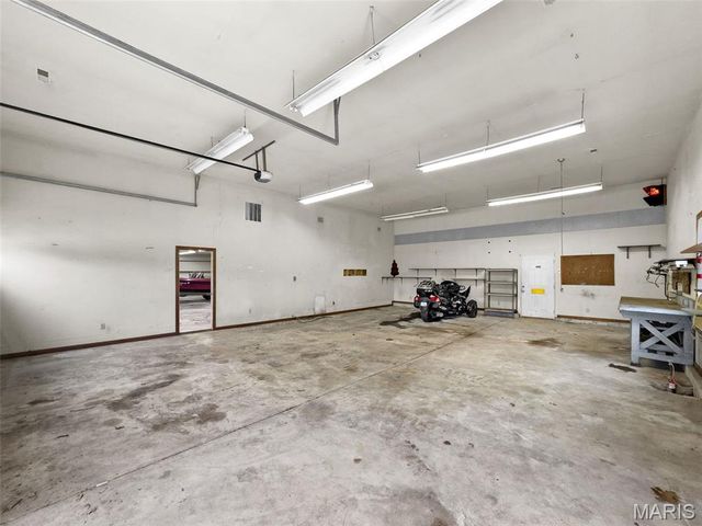 144 Woodlake Lane, Troy, MO 63379