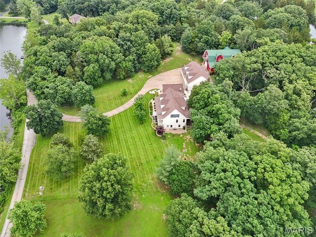 144 Woodlake Lane, Troy, MO 63379