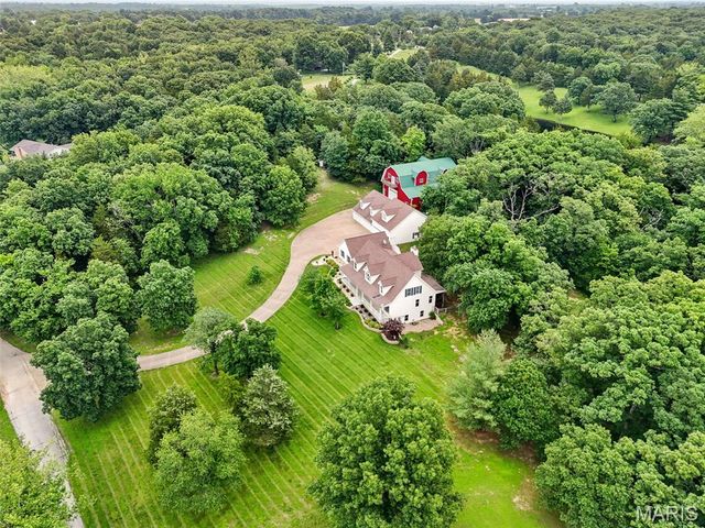 144 Woodlake Lane, Troy, MO 63379