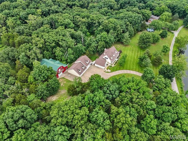 144 Woodlake Lane, Troy, MO 63379