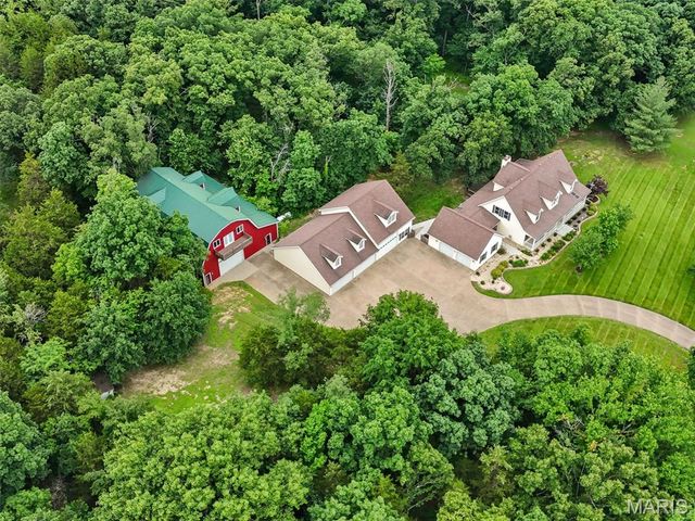 144 Woodlake Lane, Troy, MO 63379