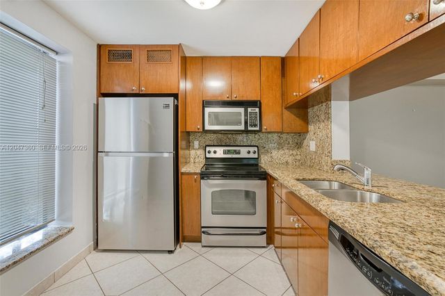 709 Gardens Drive 101, Pompano Beach, FL 33069