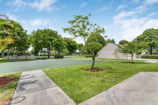 709 Gardens Drive 101, Pompano Beach, FL 33069