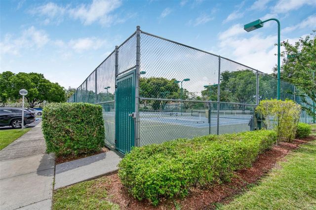 709 Gardens Drive 101, Pompano Beach, FL 33069
