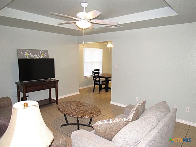 1104 N Blair Street, Belton, TX 76513