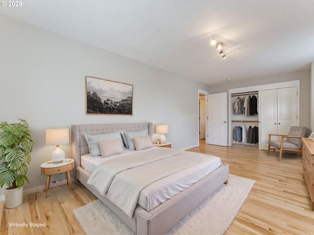 2507 CRESTVIEW Dr, West Linn, OR 97068