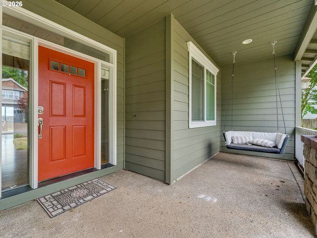 2507 CRESTVIEW Dr, West Linn, OR 97068