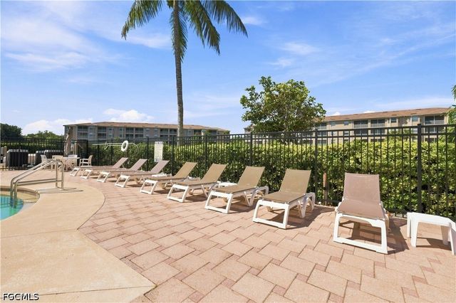8450 Kingbird LOOP 432, Estero, FL 33967